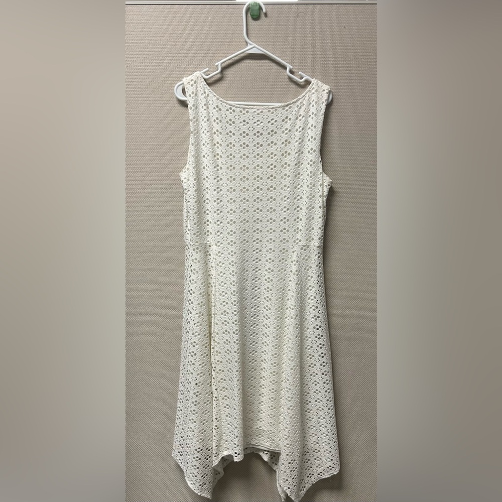 Ronni Nicole dress, handkerchief hem, cream, size XL, length 43-50 inches.